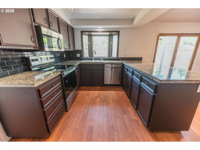 3759 KEELER Ave, Eugene, OR 97401