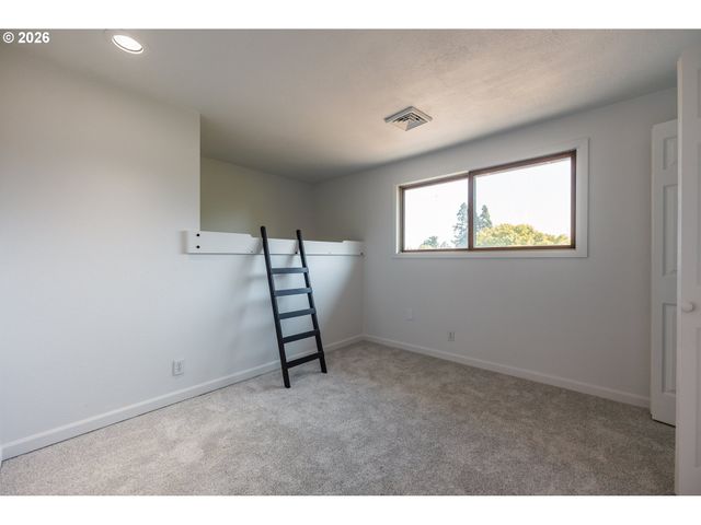 3759 KEELER Ave, Eugene, OR 97401