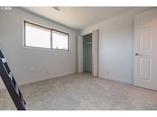 3759 KEELER Ave, Eugene, OR 97401