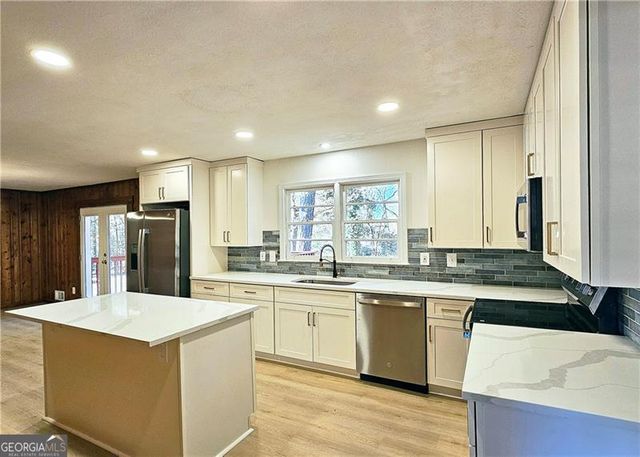 2232 Warren Drive, Austell, GA 30106