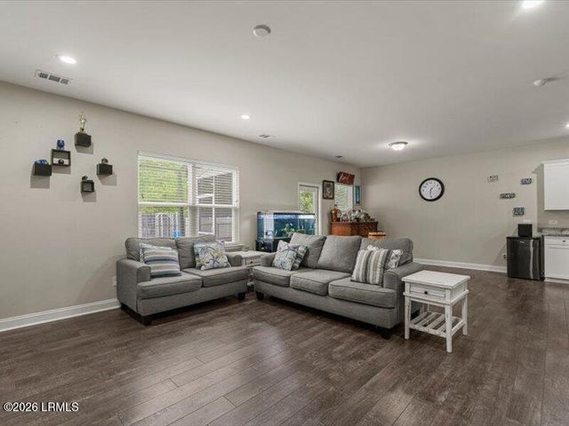 6 Coosawhatchie Way, Beaufort, SC 29906