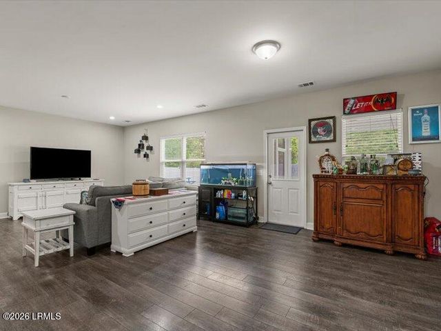 6 Coosawhatchie Way, Beaufort, SC 29906