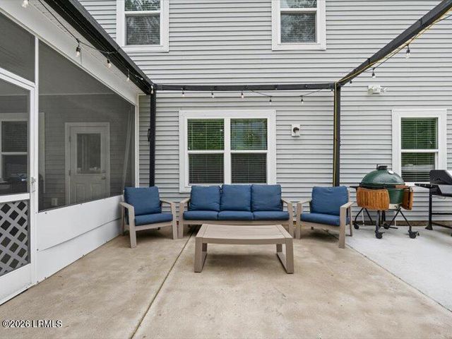6 Coosawhatchie Way, Beaufort, SC 29906
