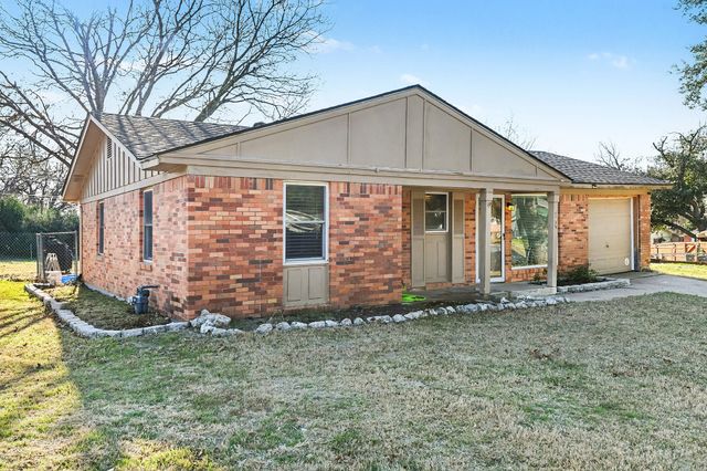 6405 Claude Court, Fort Worth, TX 76135