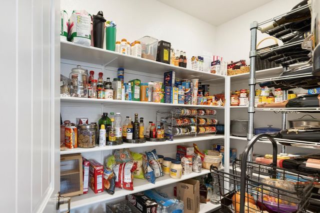 925 Rumba Ct, Roseville, CA 95747