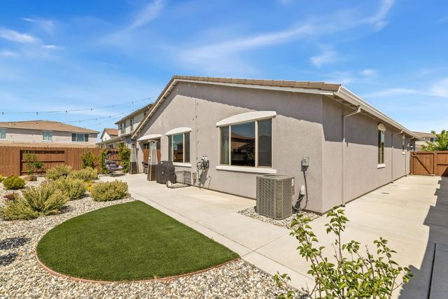 925 Rumba Ct, Roseville, CA 95747