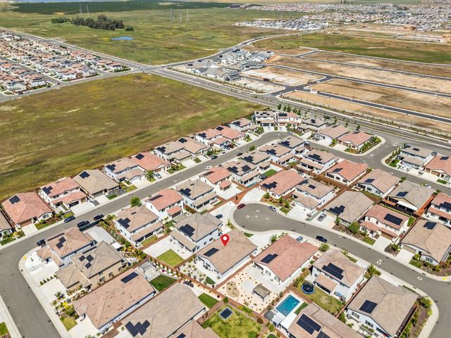 925 Rumba Ct, Roseville, CA 95747