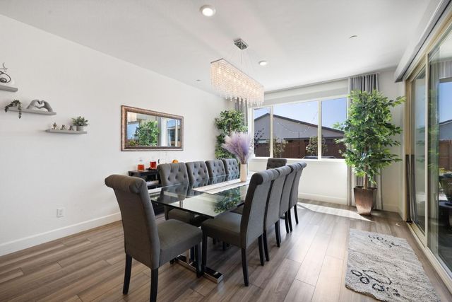 925 Rumba Ct, Roseville, CA 95747