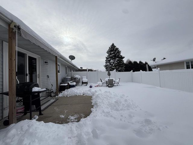 1419 Dayton Drive, Janesville, WI 53546