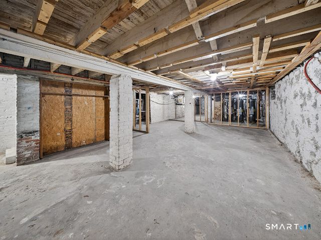 1389 Pembroke Street, Bridgeport, CT 06608