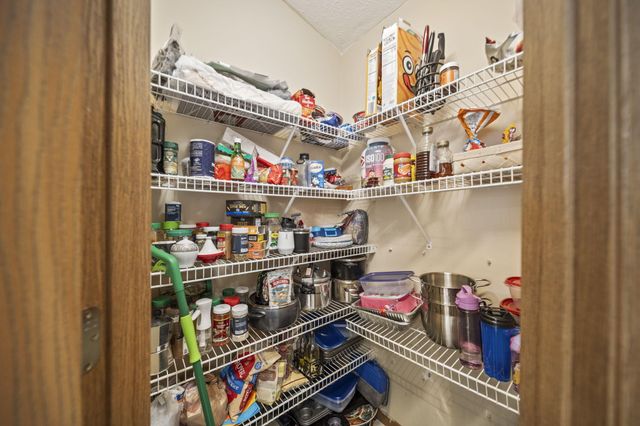 1521 October Ridge Court, Columbus, OH 43223