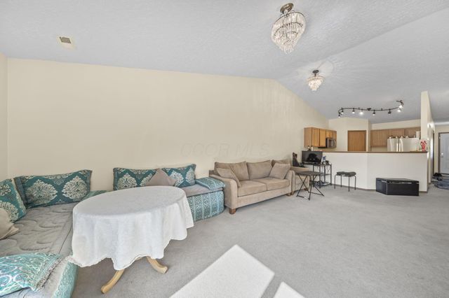 1521 October Ridge Court, Columbus, OH 43223