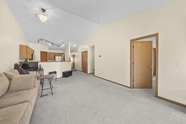 1521 October Ridge Court, Columbus, OH 43223