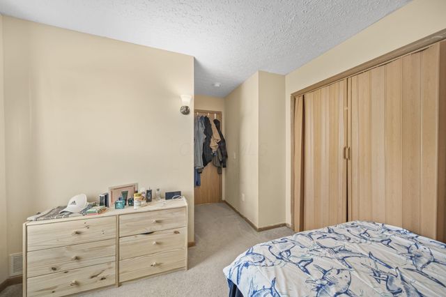 1521 October Ridge Court, Columbus, OH 43223