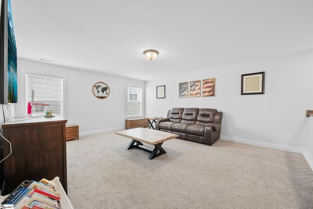 606 Lewes Avenue, Simpsonville, SC 29681