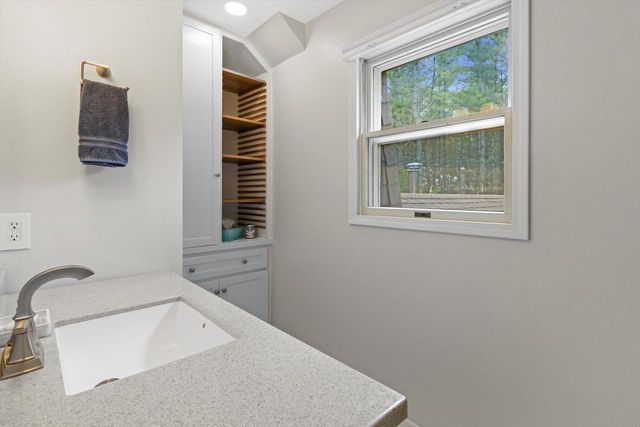 5581 Maple ROAD, West Bend, WI 53095