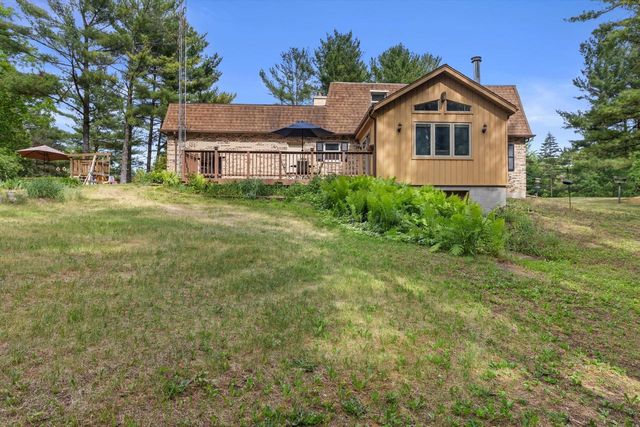 5581 Maple ROAD, West Bend, WI 53095