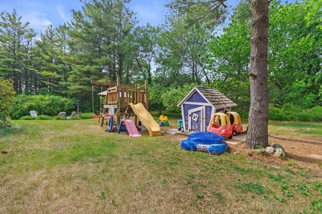 5581 Maple ROAD, West Bend, WI 53095