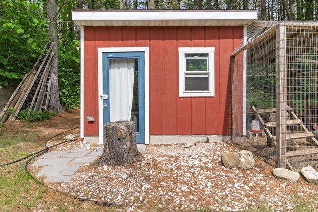 5581 Maple ROAD, West Bend, WI 53095