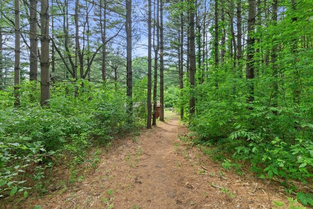 5581 Maple ROAD, West Bend, WI 53095