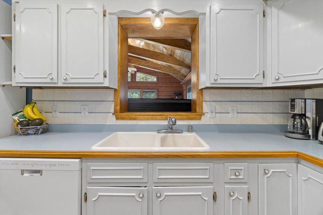 5581 Maple ROAD, West Bend, WI 53095