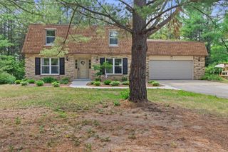 5581 Maple ROAD, West Bend, WI 53095