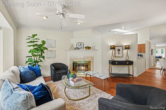 7140 Green Farm Road, West Bloomfield Charter Township, MI 48322