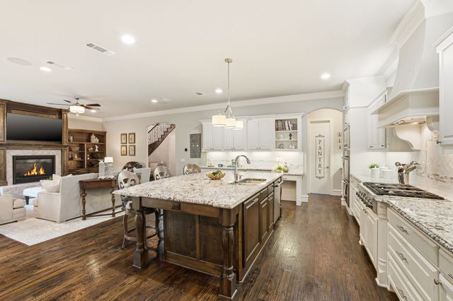 2201 Hobkirks Hill, Mckinney, TX 75070