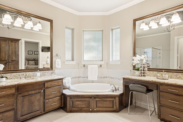 2201 Hobkirks Hill, Mckinney, TX 75070