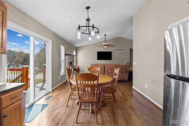 1564 Saint Charles Drive, Hillsboro, MO 63050