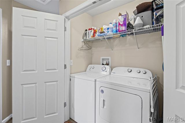 1564 Saint Charles Drive, Hillsboro, MO 63050