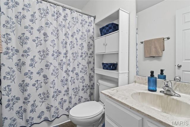 1564 Saint Charles Drive, Hillsboro, MO 63050