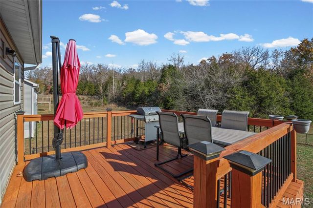 1564 Saint Charles Drive, Hillsboro, MO 63050