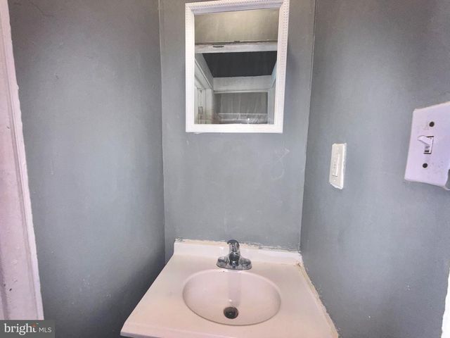 659 S 2ND ST, Plainfield, NJ 07060