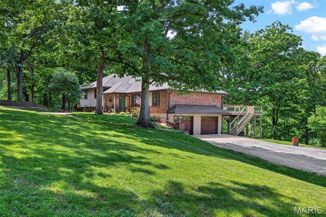 800 Matson Hill Road, Defiance, MO 63341