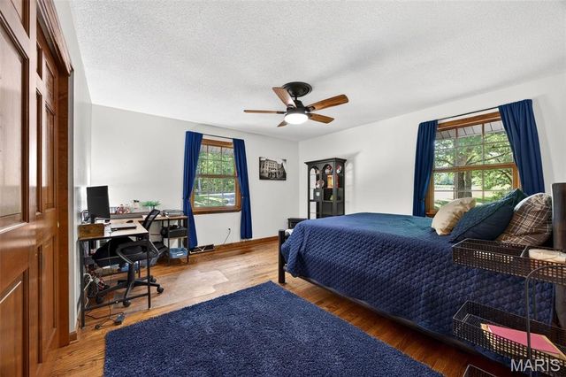 800 Matson Hill Road, Defiance, MO 63341