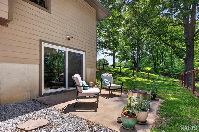 800 Matson Hill Road, Defiance, MO 63341