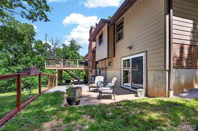 800 Matson Hill Road, Defiance, MO 63341