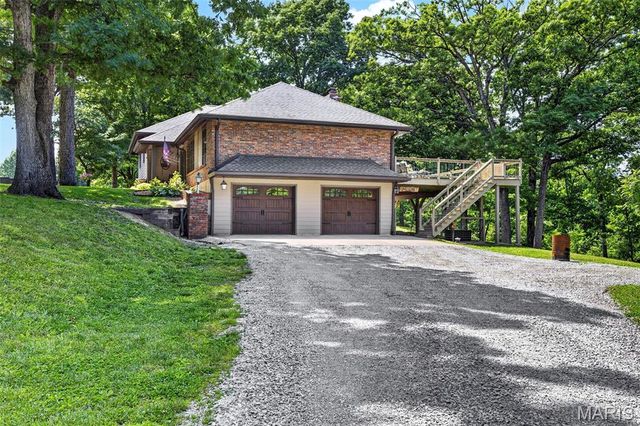 800 Matson Hill Road, Defiance, MO 63341