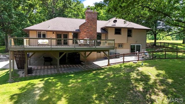 800 Matson Hill Road, Defiance, MO 63341