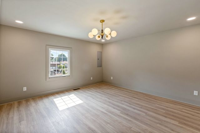 521 Pawnee Trl, Columbia, TN 38401