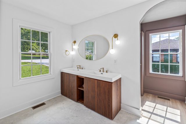 521 Pawnee Trl, Columbia, TN 38401