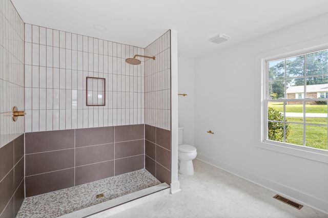 521 Pawnee Trl, Columbia, TN 38401