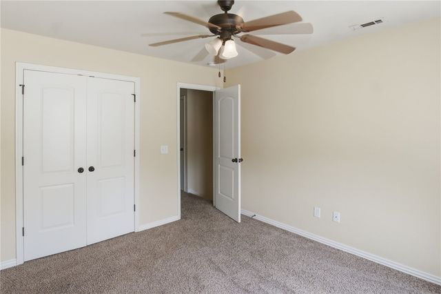 6204 SW Chickadee Street, Bentonville, AR 72713