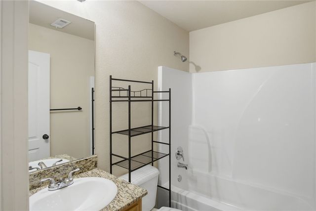 6204 SW Chickadee Street, Bentonville, AR 72713