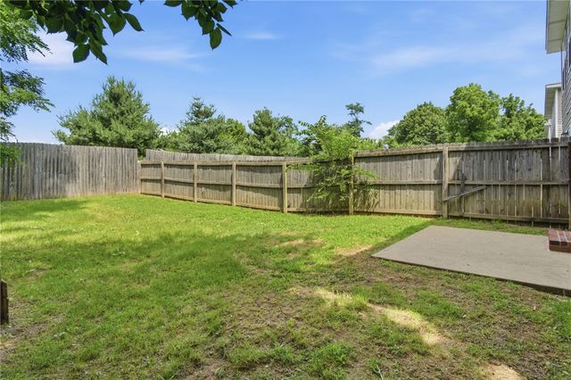 6204 SW Chickadee Street, Bentonville, AR 72713