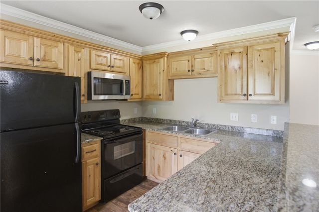6204 SW Chickadee Street, Bentonville, AR 72713