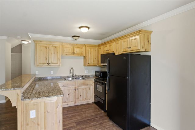 6204 SW Chickadee Street, Bentonville, AR 72713