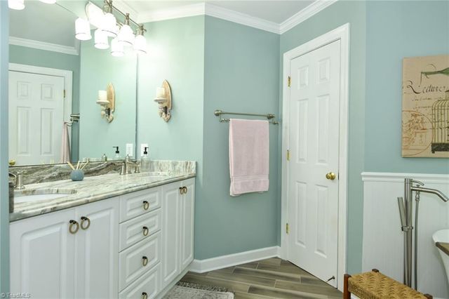 4731 Jamesford Drive, Jamestown, NC 27282