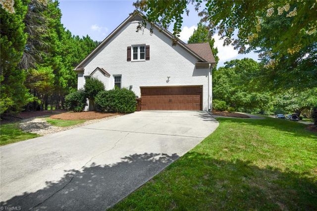 4731 Jamesford Drive, Jamestown, NC 27282